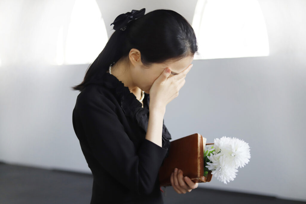 Faire face à la mort lors des funérailles