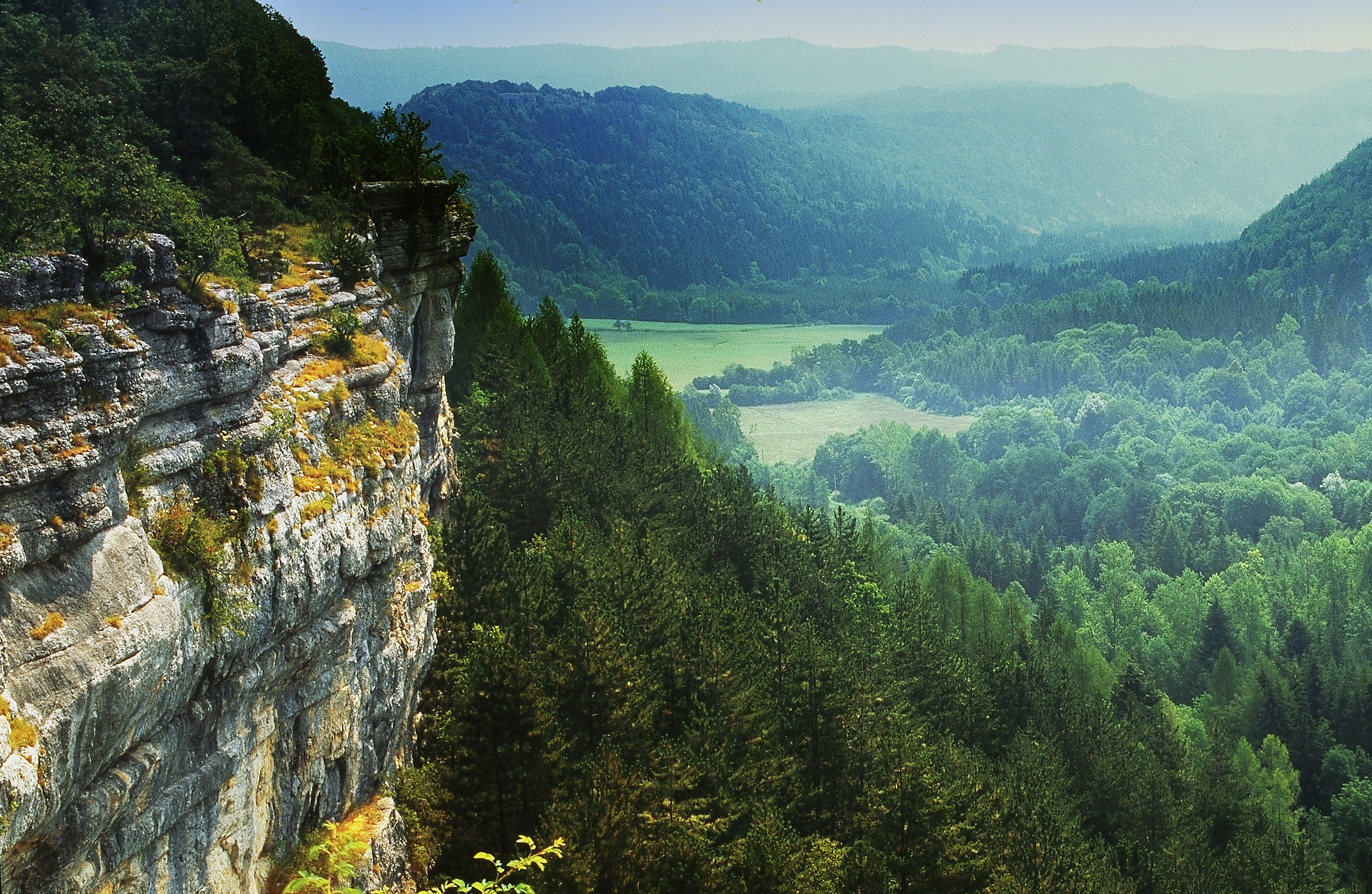 Pompes funèbres dans le Jura - Odella.fr